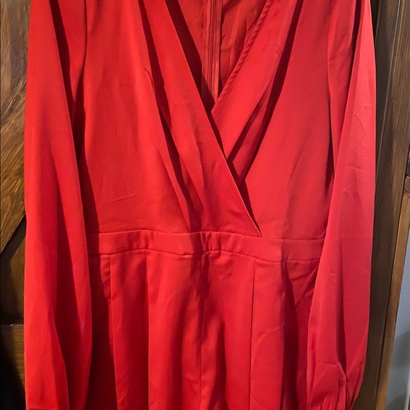 Lulu smooch-ual romper - Picture 2 of 2